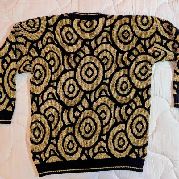 Gold and Black sparkling vintage 80s/90s sweater!
